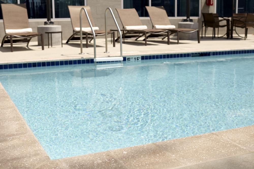 Отель Hyatt Place Orlando Airport Экстерьер фото