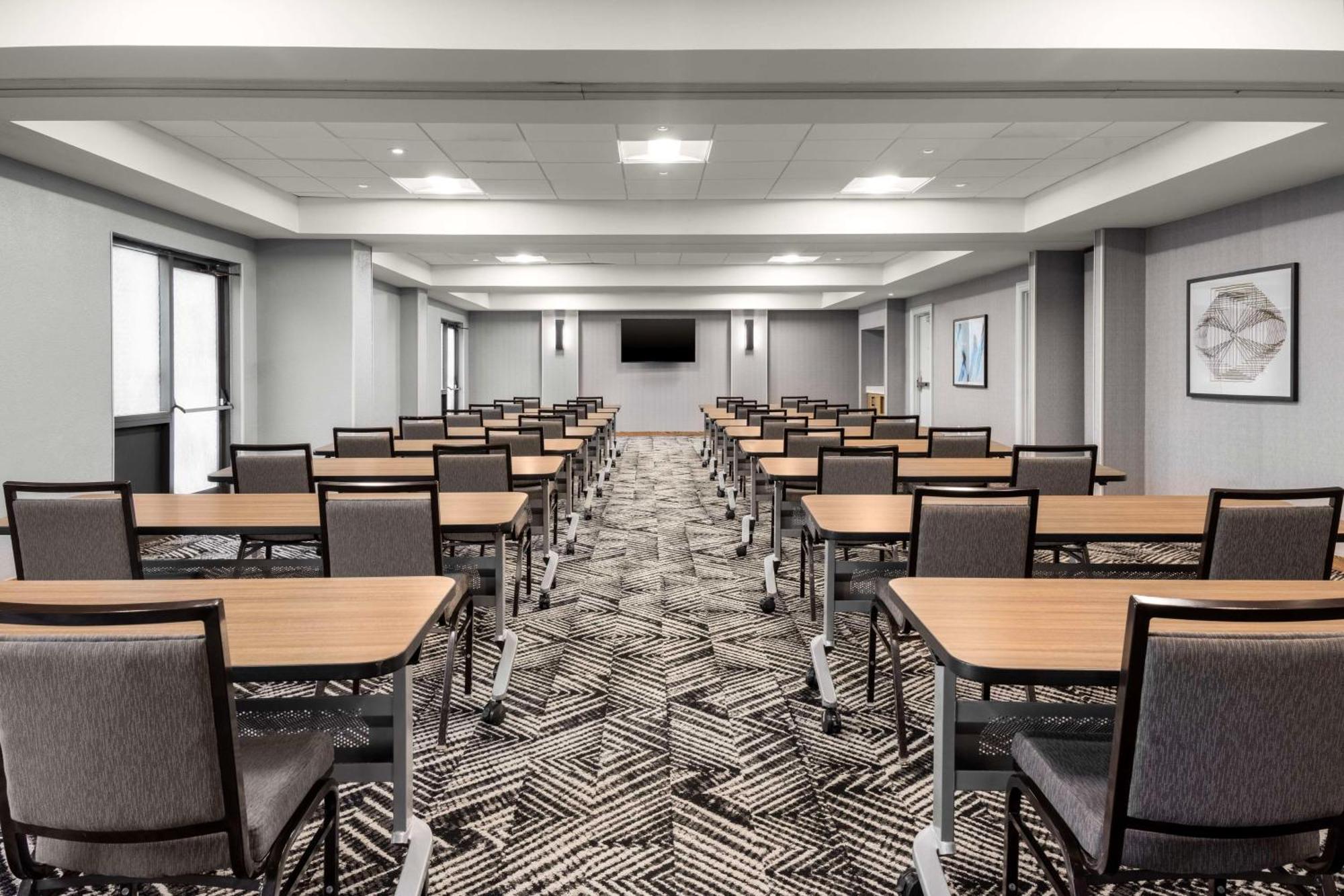 Hyatt Place Orlando Airport Экстерьер фото