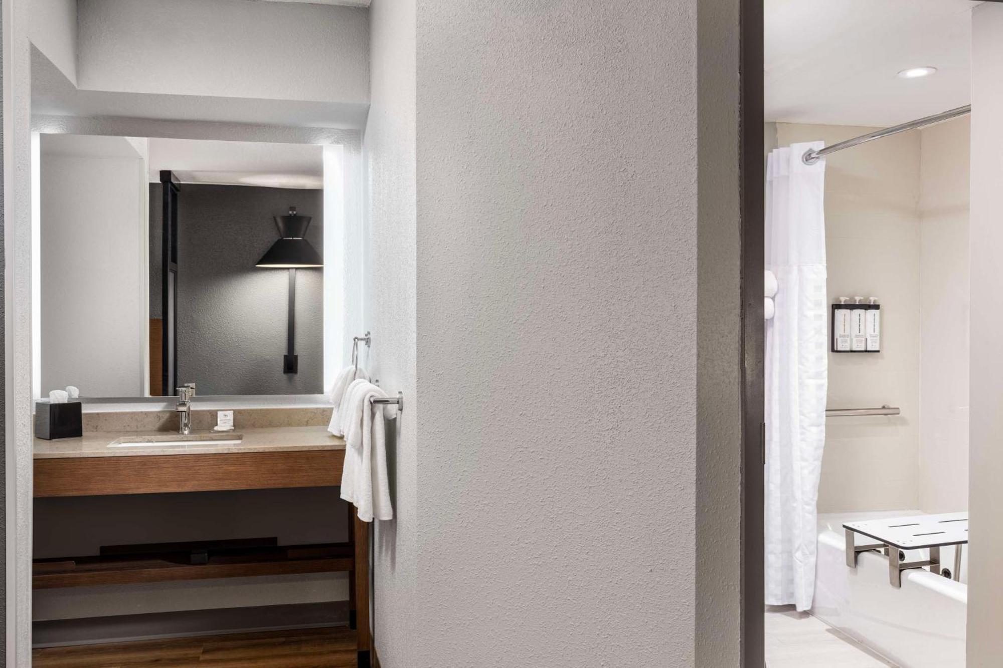 Hyatt Place Orlando Airport Экстерьер фото