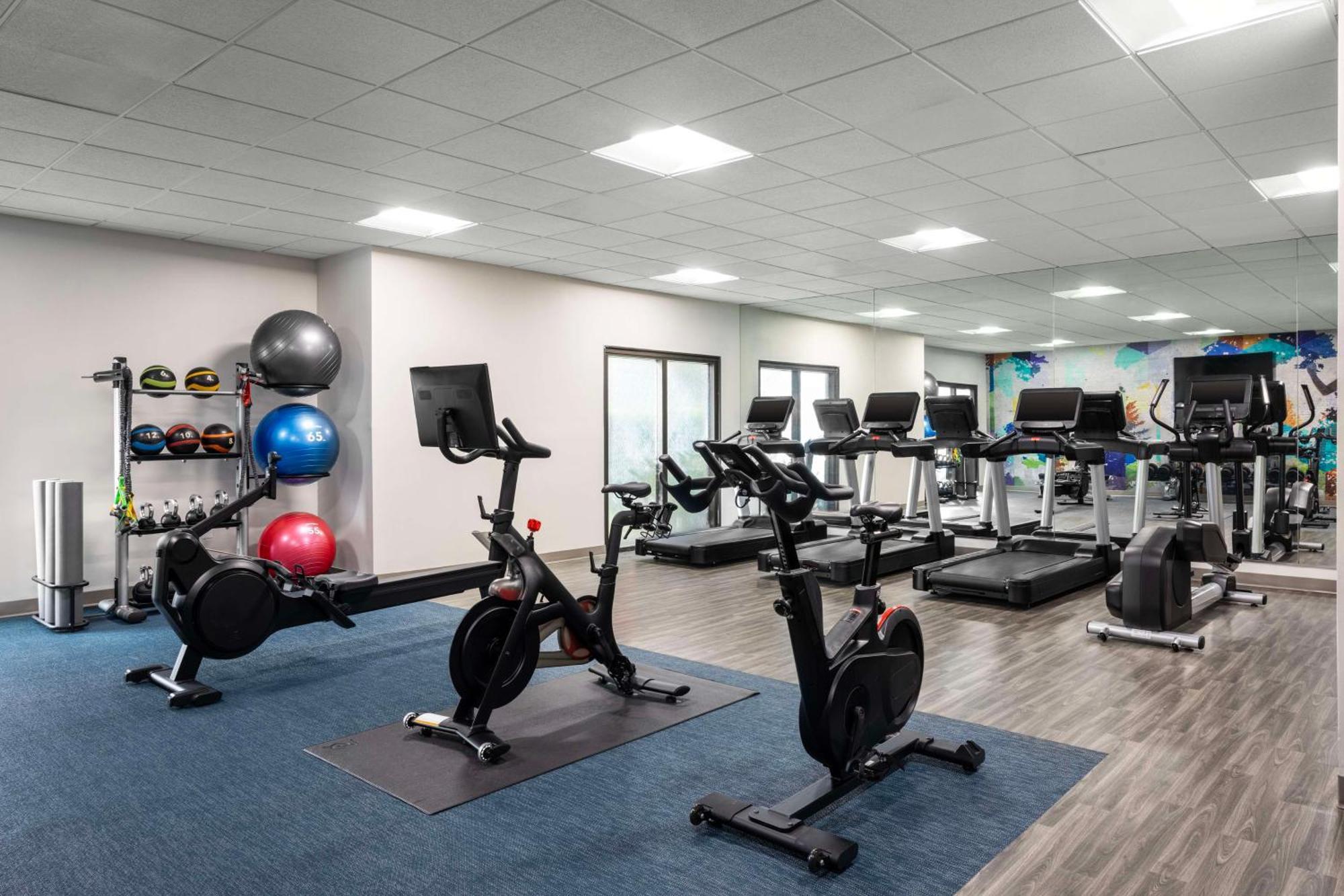 Hyatt Place Orlando Airport Экстерьер фото