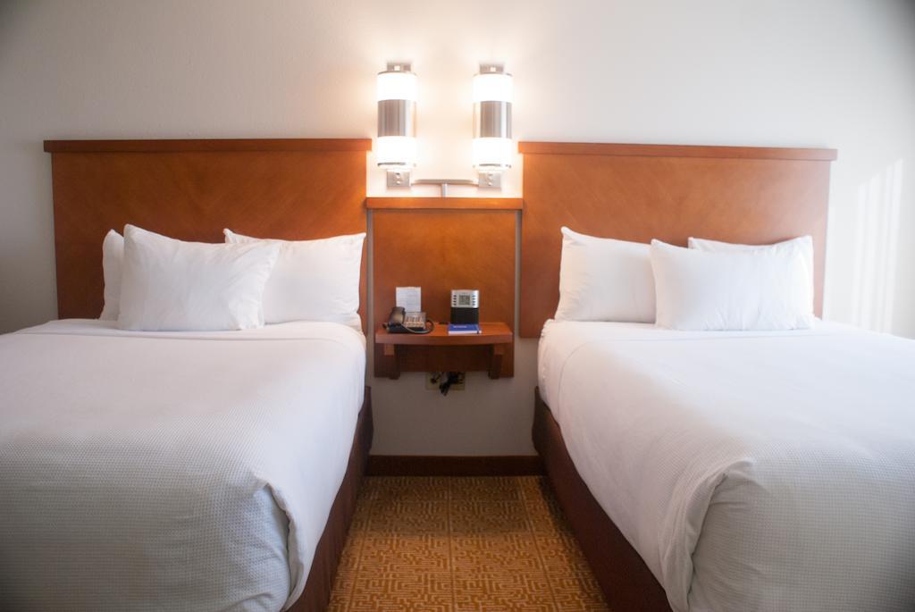 Hyatt Place Orlando Airport Экстерьер фото